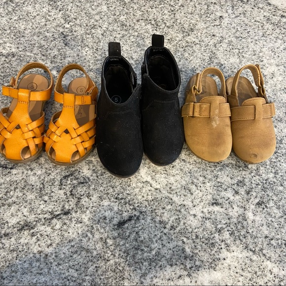 Cat & Jack baby shoe bundle size 5 - Picture 1 of 7